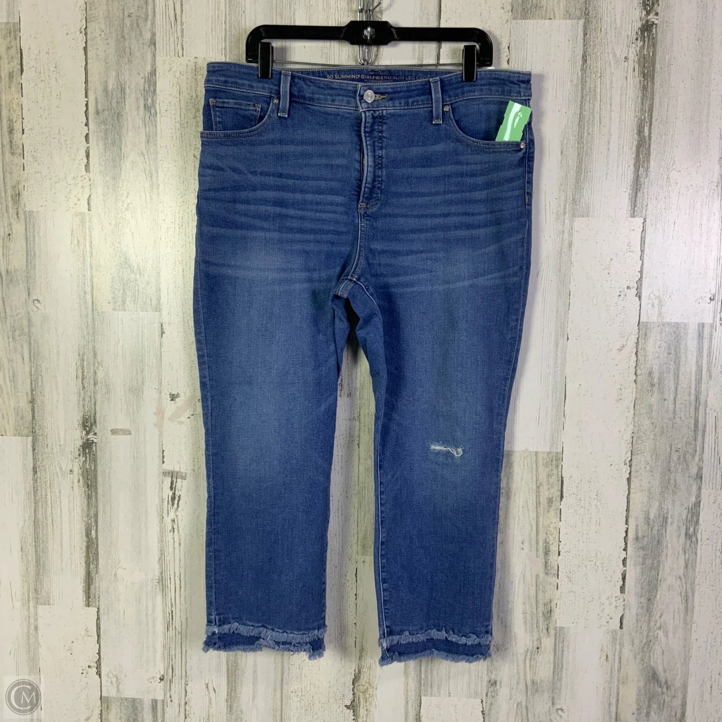 Jeans Cropped By Chicos In Blue Denim, Size: 14