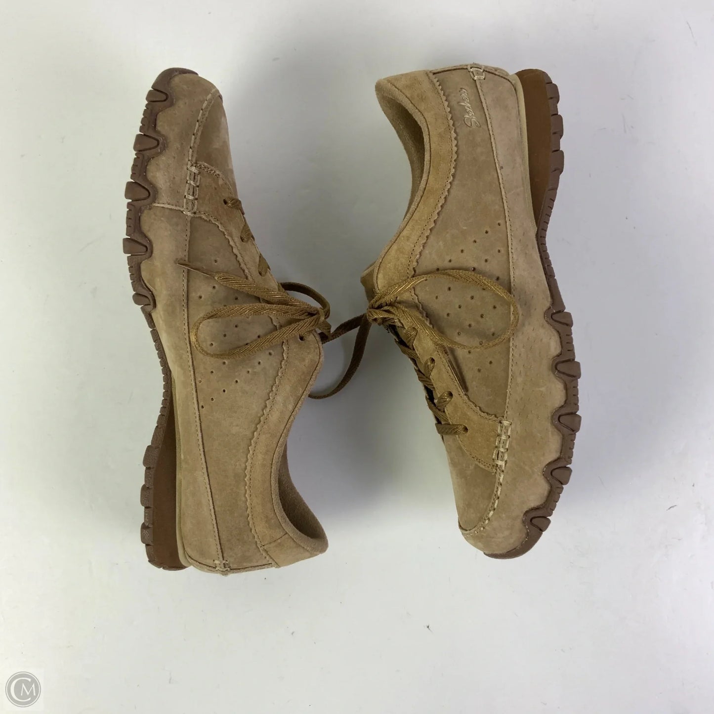 Shoes Sneakers By Skechers In Tan, Size: 9