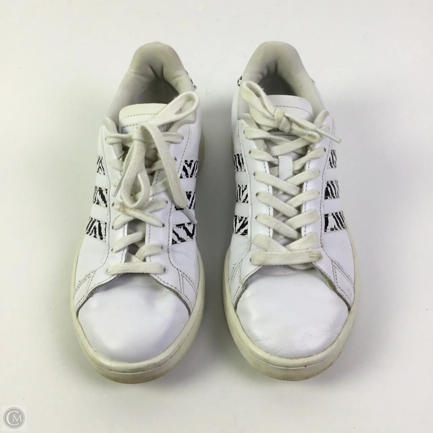 Shoes Sneakers By Adidas In White, Size: 9