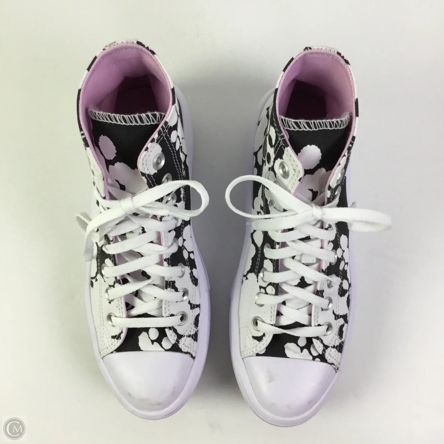 Shoes Sneakers Platform By Converse In Black & White, Size: 9