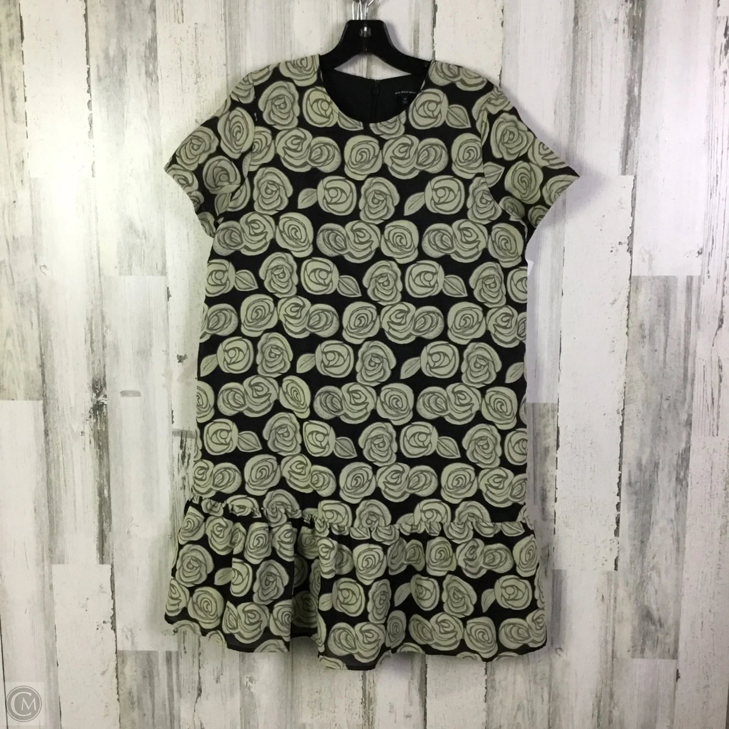 Dress Casual Short By Who What Wear In Black & Cream, Size: M