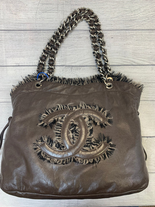 Handbag Designer By Chanel  Size: Large