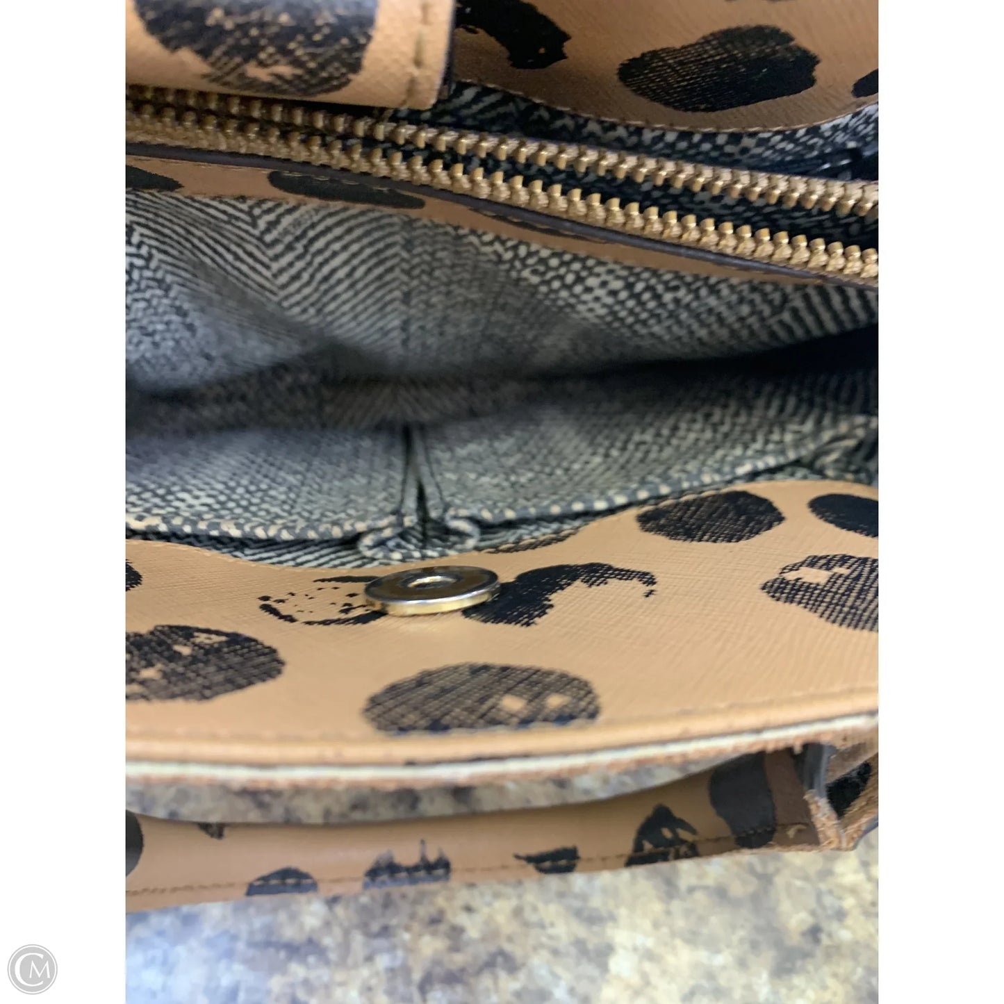 Handbag By Cmf, Size: Medium