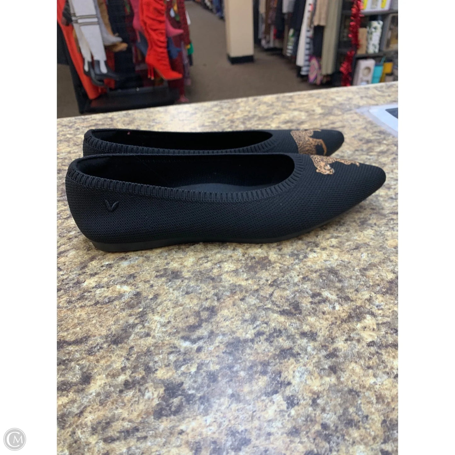 Shoes Flats By Vivaia In Black, Size: 9.5