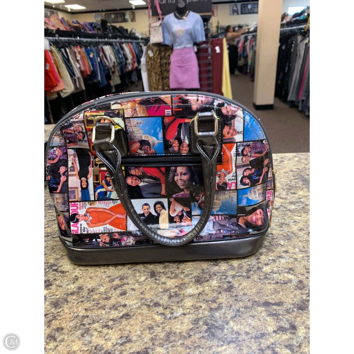 Handbag By Cmf, Size: Medium