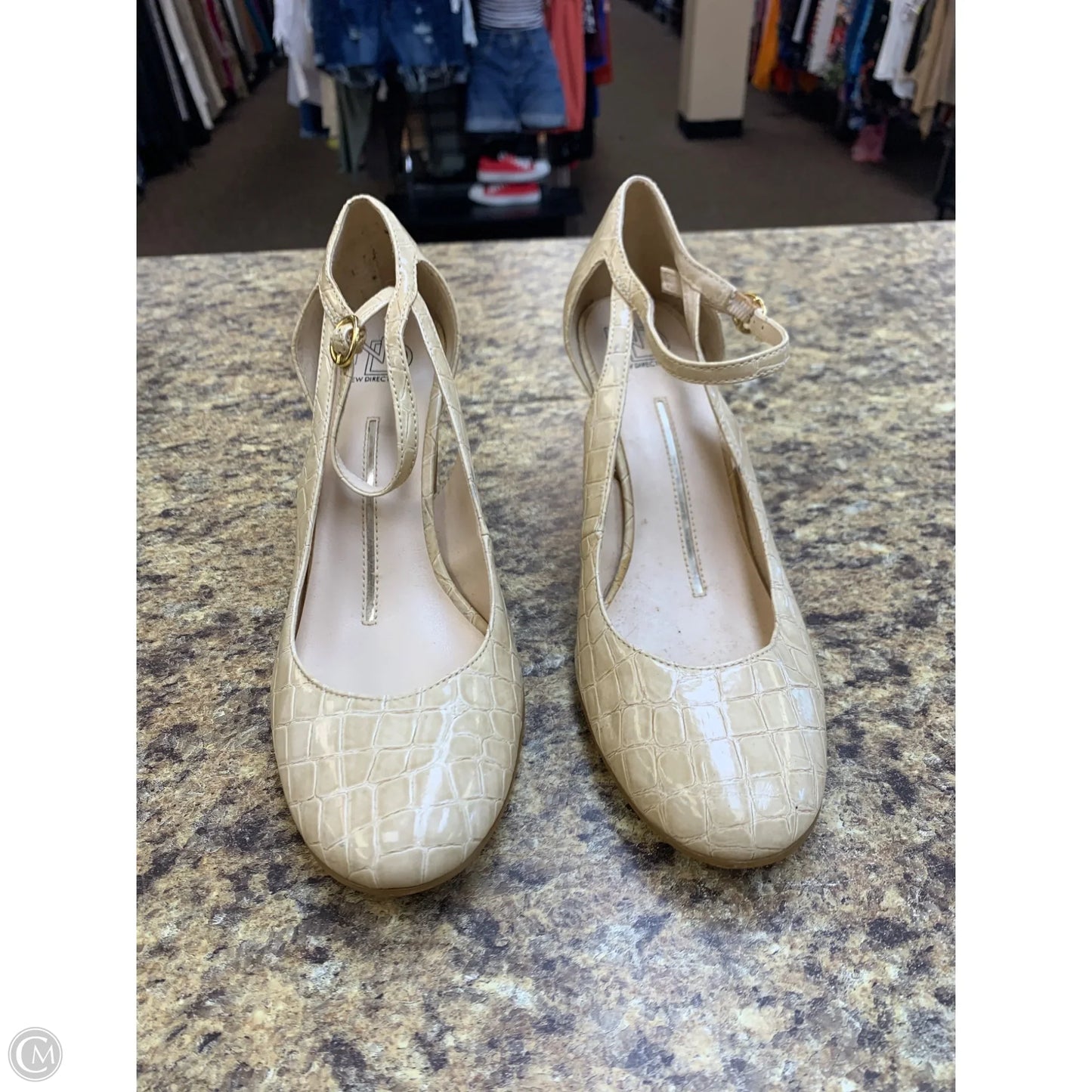 Shoes Heels Kitten By New Directions In Beige, Size: 7.5