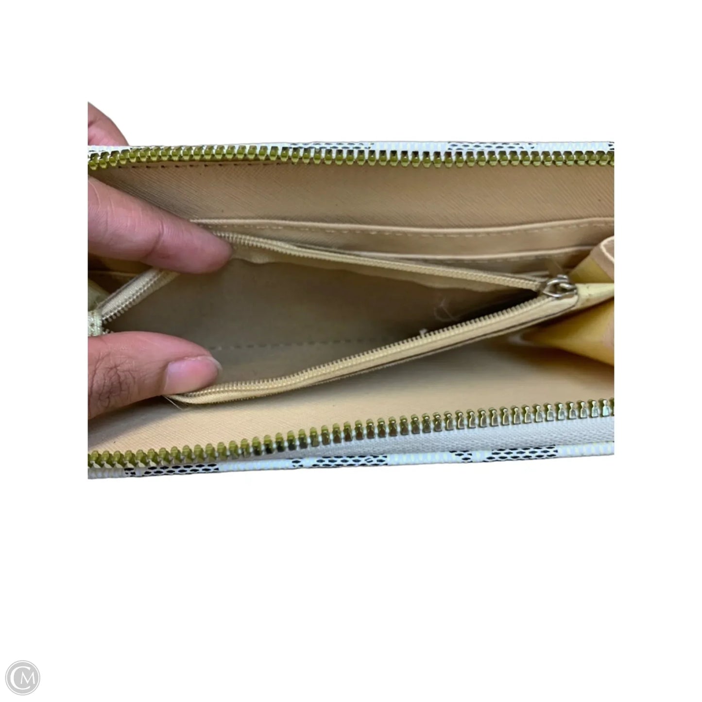 Wallet By Cmf, Size: Medium