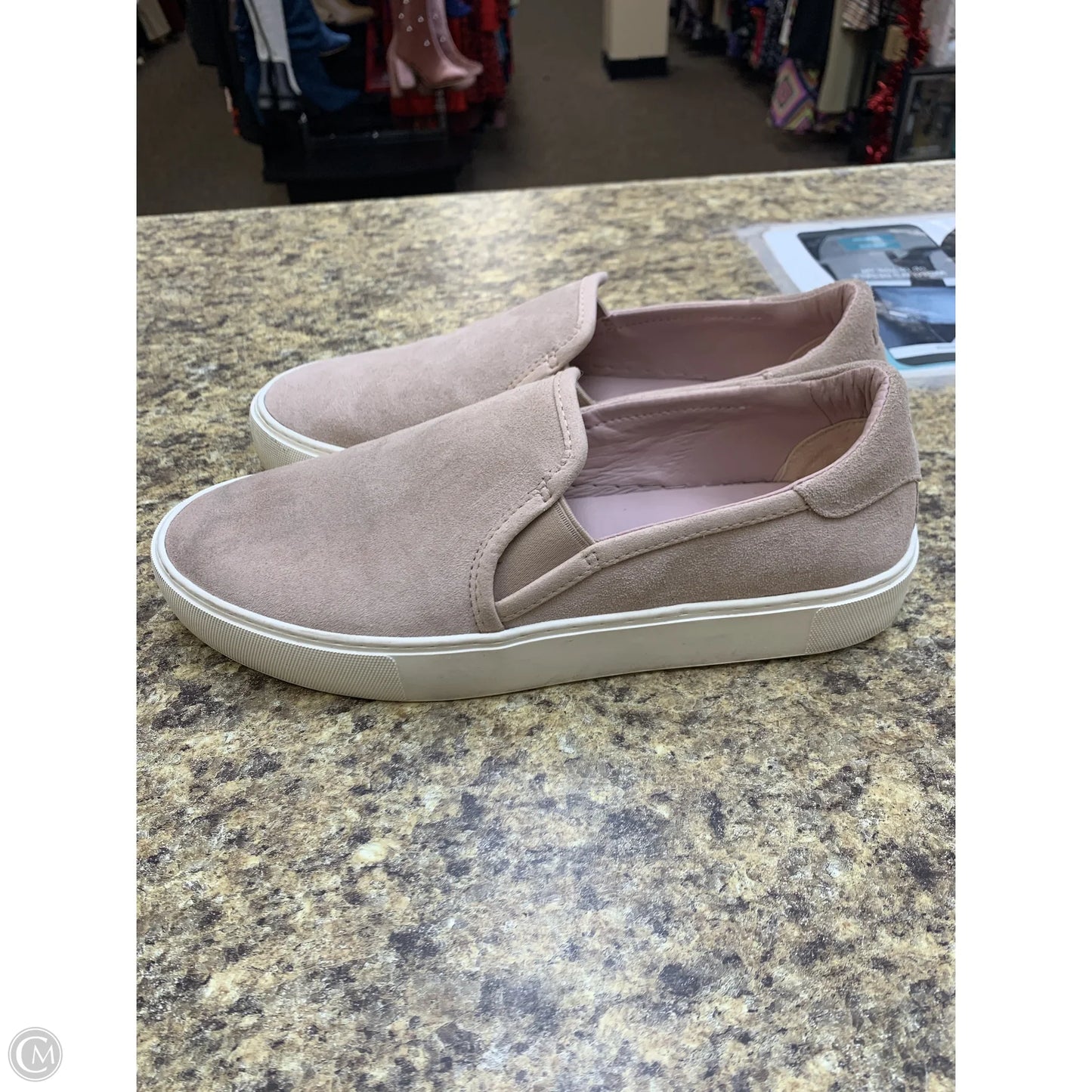 Shoes Designer By Ugg In Pink, Size: 10