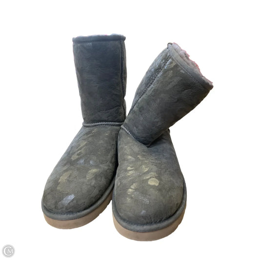 Boots Designer By Ugg In Grey, Size: 11