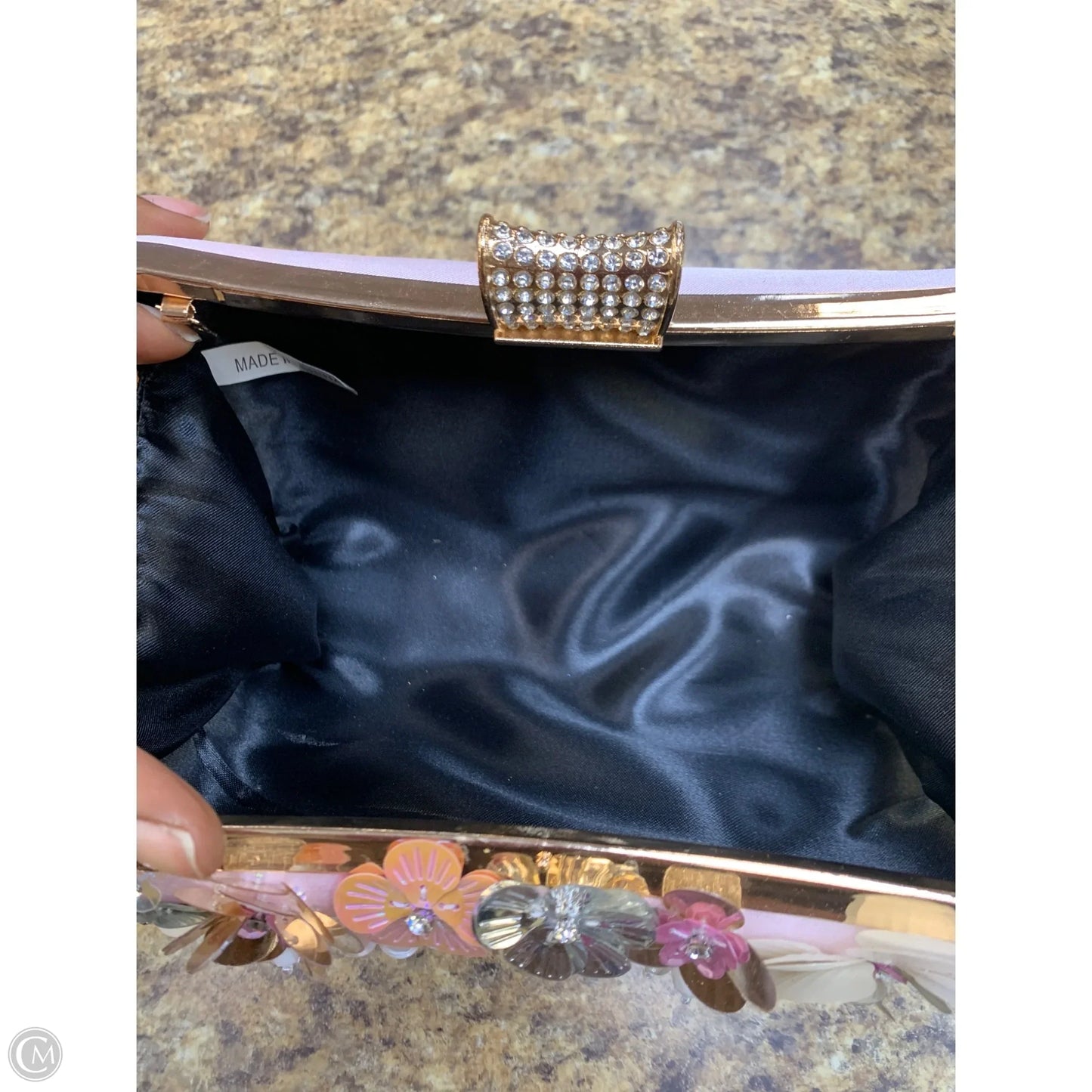 Clutch By Cmf, Size: Medium