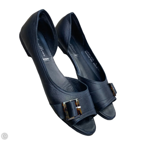 Shoes Flats By Clothes Mentor In Black, Size: 8