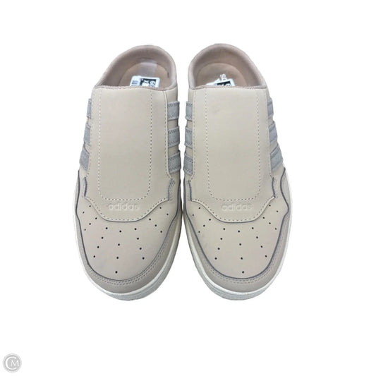 Shoes Flats By Adidas In Tan, Size: 7
