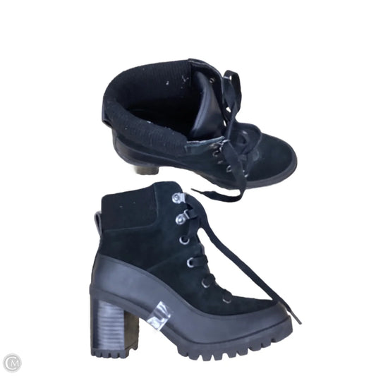 Boots Designer By Ugg In Black, Size: 6.5