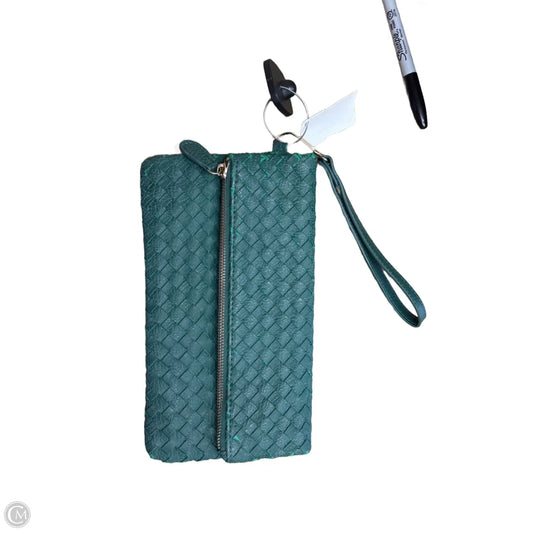 Wristlet By Urban Expressions, Size: Large