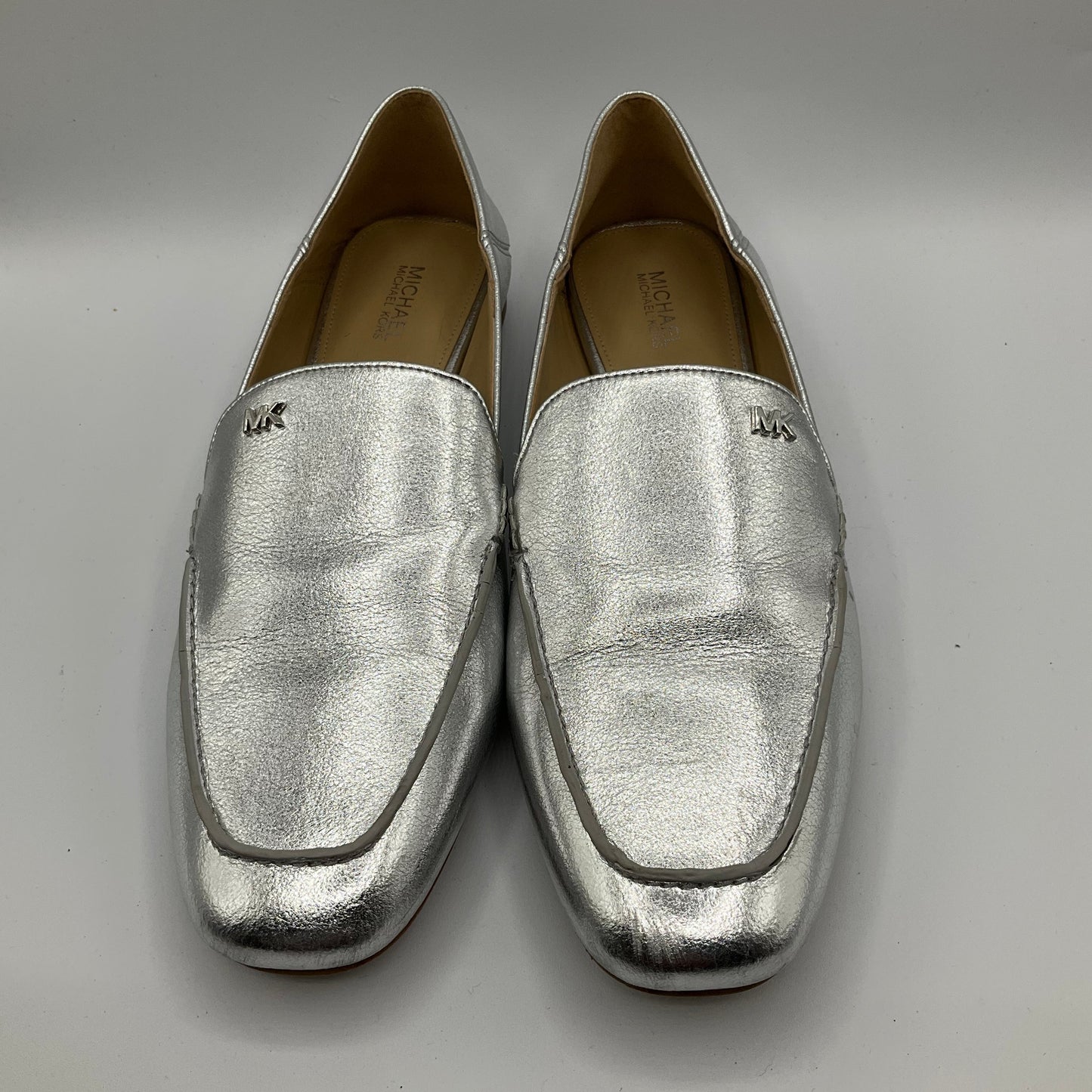 Shoes Flats By Michael Kors In Silver, Size: 7.5