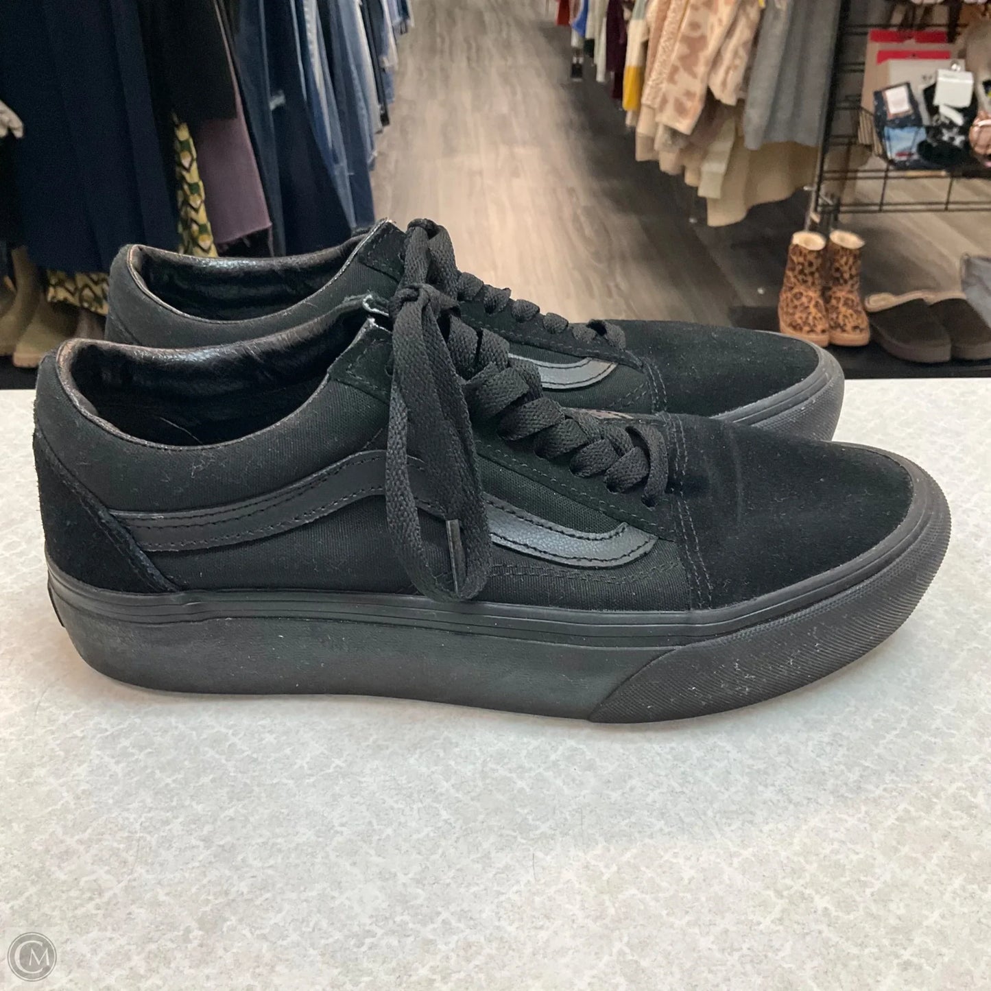 Shoes Sneakers By Vans In Black, Size: 8.5