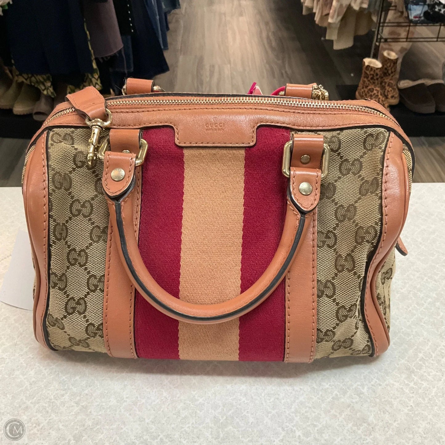 Crossbody Luxury Designer By Gucci, Size: Medium