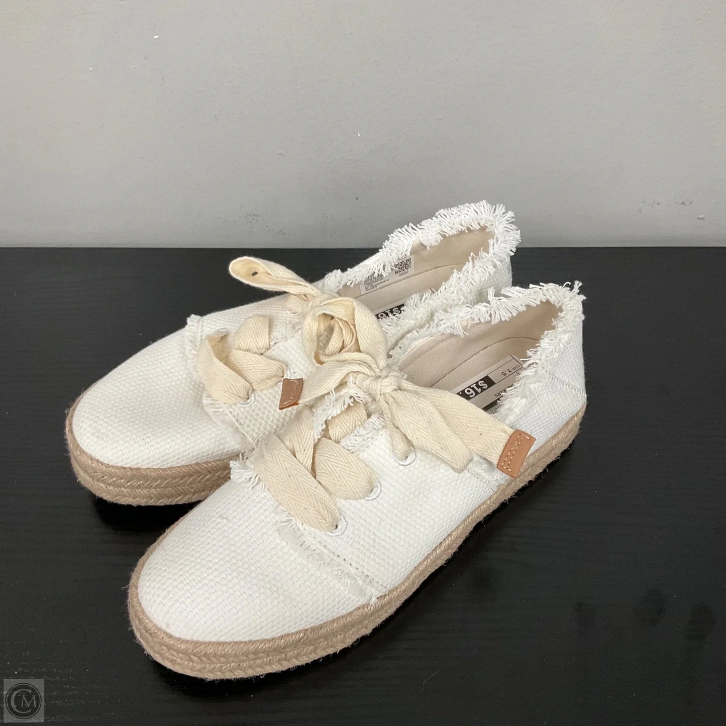 Shoes Sneakers By Toms In White, Size: 7.5