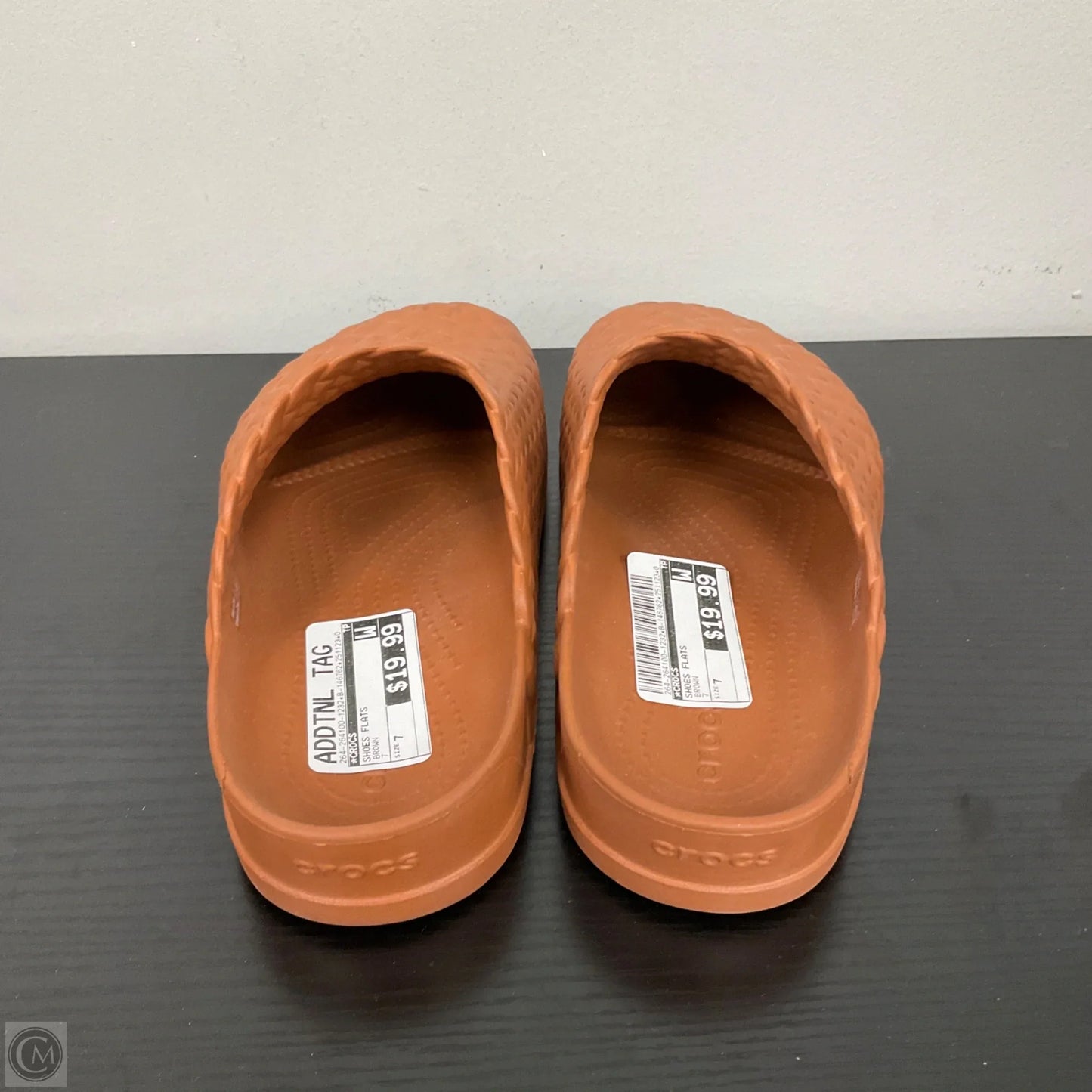 Shoes Flats By Crocs In Brown, Size: 7