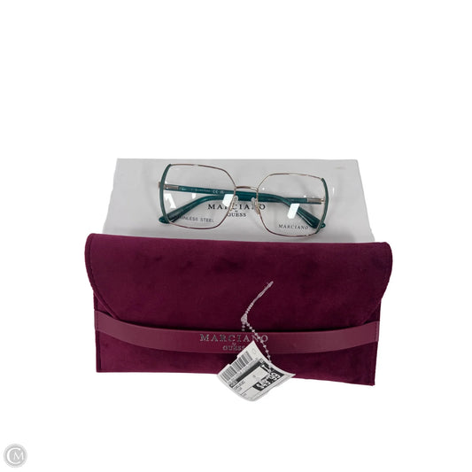 Sunglasses By Guess, Size: