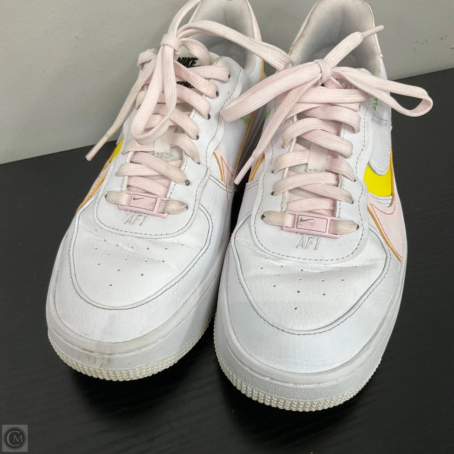 Shoes Athletic By Nike In White, Size: 8