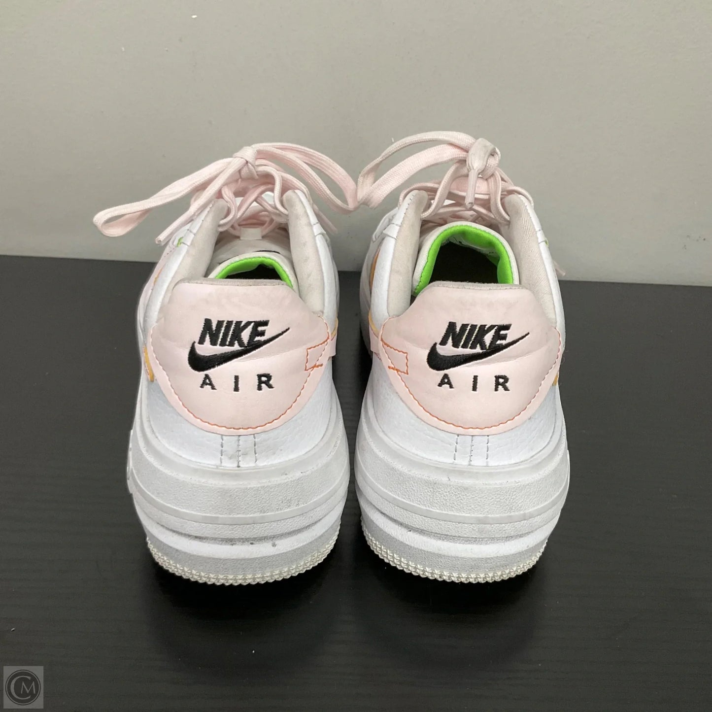 Shoes Athletic By Nike In White, Size: 8