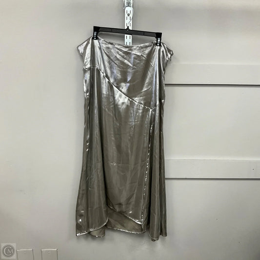 Skirt Maxi By Clothes Mentor In Silver, Size: L