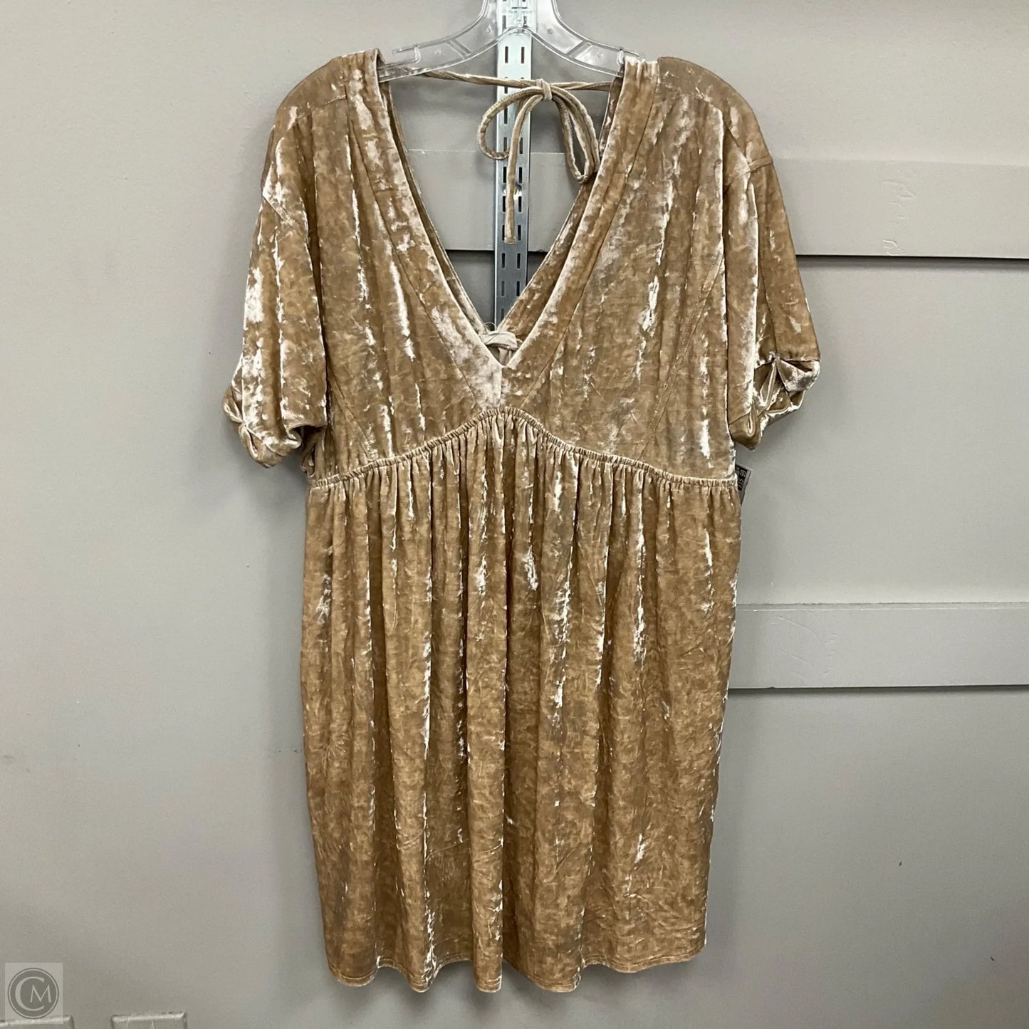 Dress Party Short By Entro In Tan, Size: L