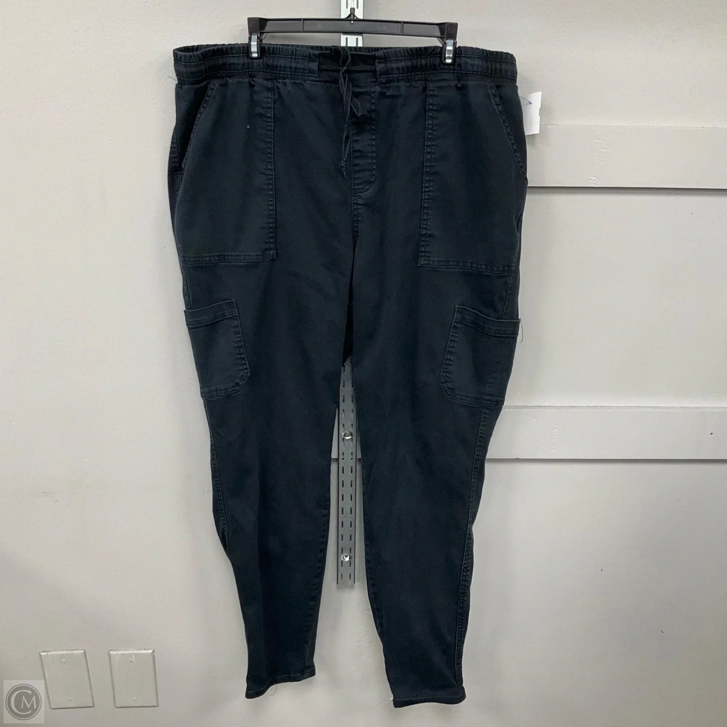 Pants Cargo & Utility By Maurices In Black, Size: 2x