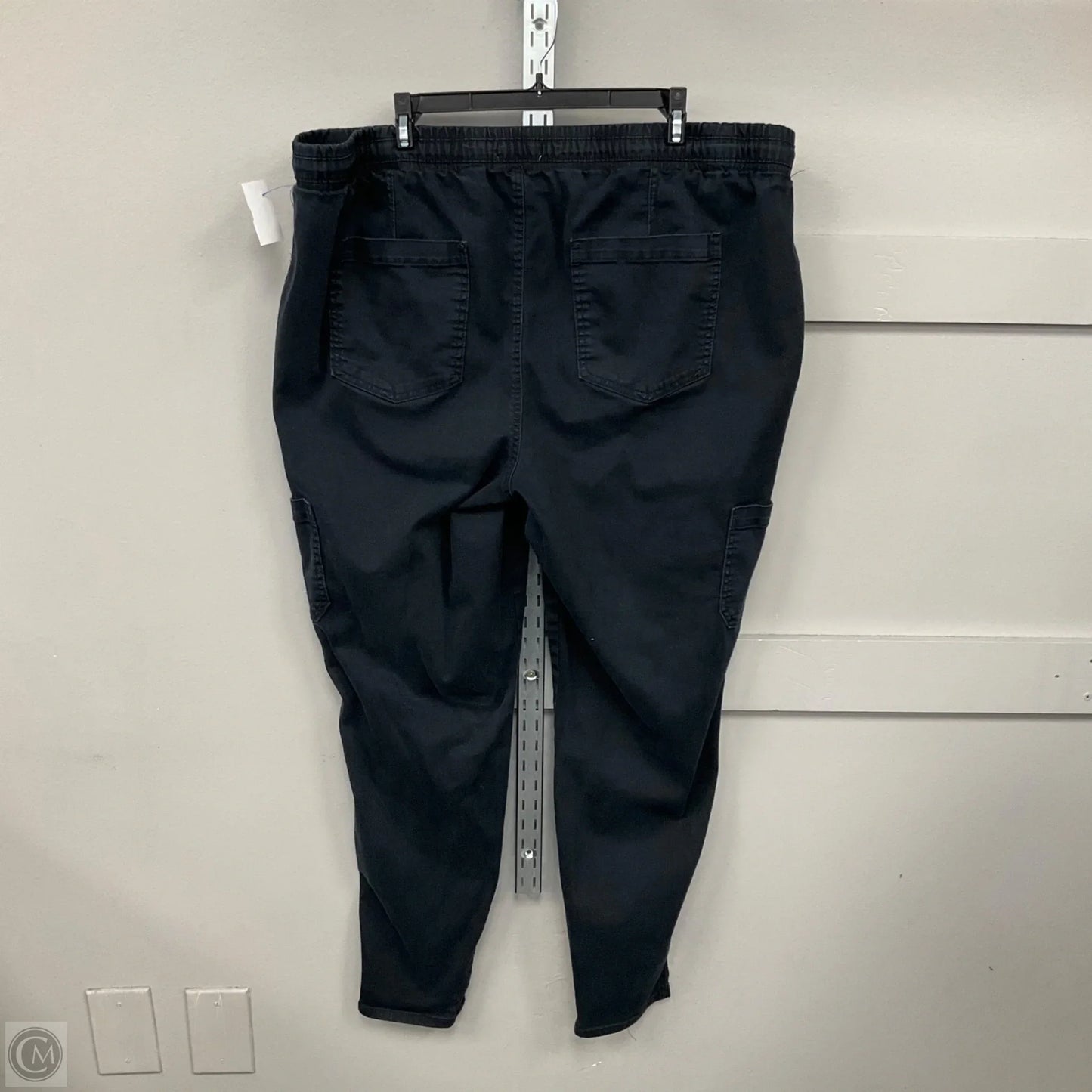 Pants Cargo & Utility By Maurices In Black, Size: 2x