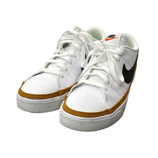 Shoes Sneakers By Nike In White, Size: 9