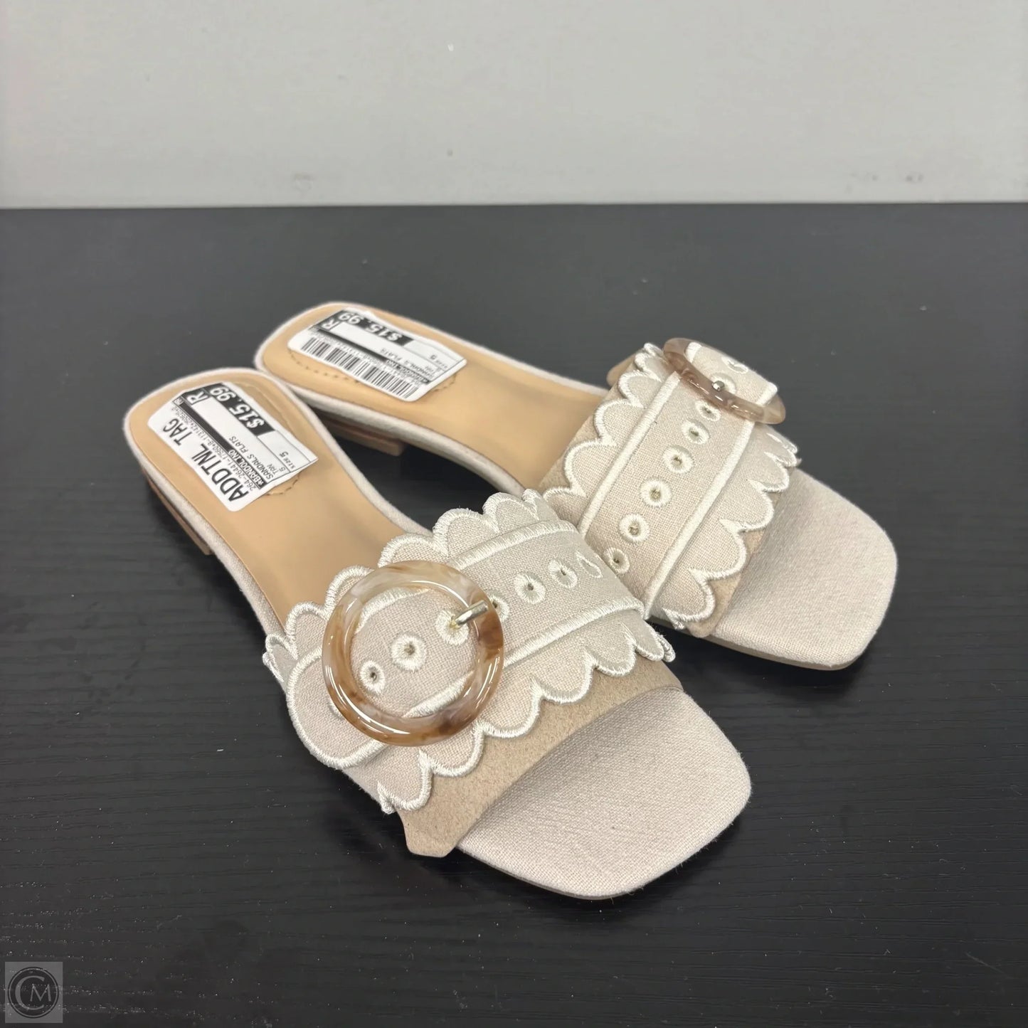 Sandals Flats By Bandolino In Tan, Size: 5