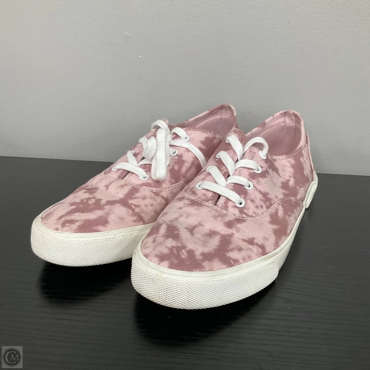 Shoes Sneakers By Old Navy In Pink, Size: 8.5