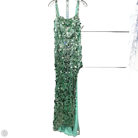 Dress Party Long In Green, Size: 12