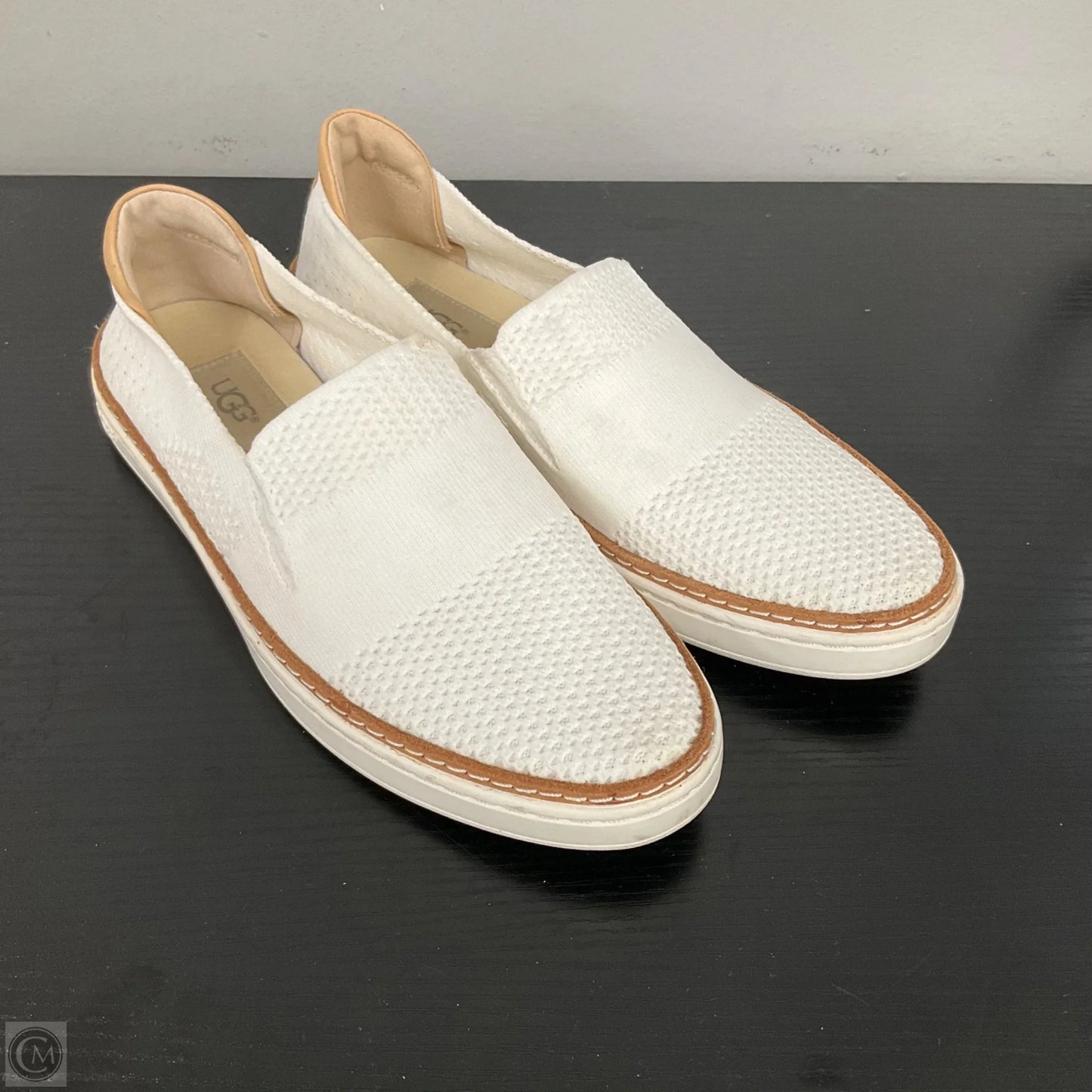 Shoes Designer By Ugg In White, Size: 7.5