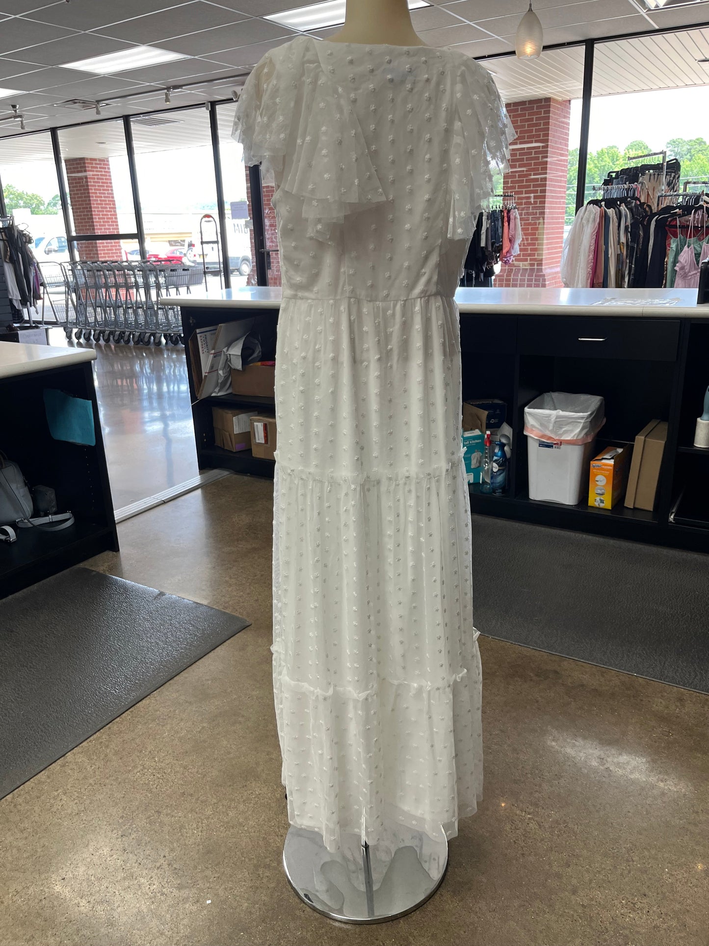 White Dress Casual Maxi Tuckernuck, Size M