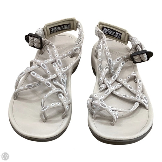 Sandals Flats By Clothes Mentor In Tan, Size: 9