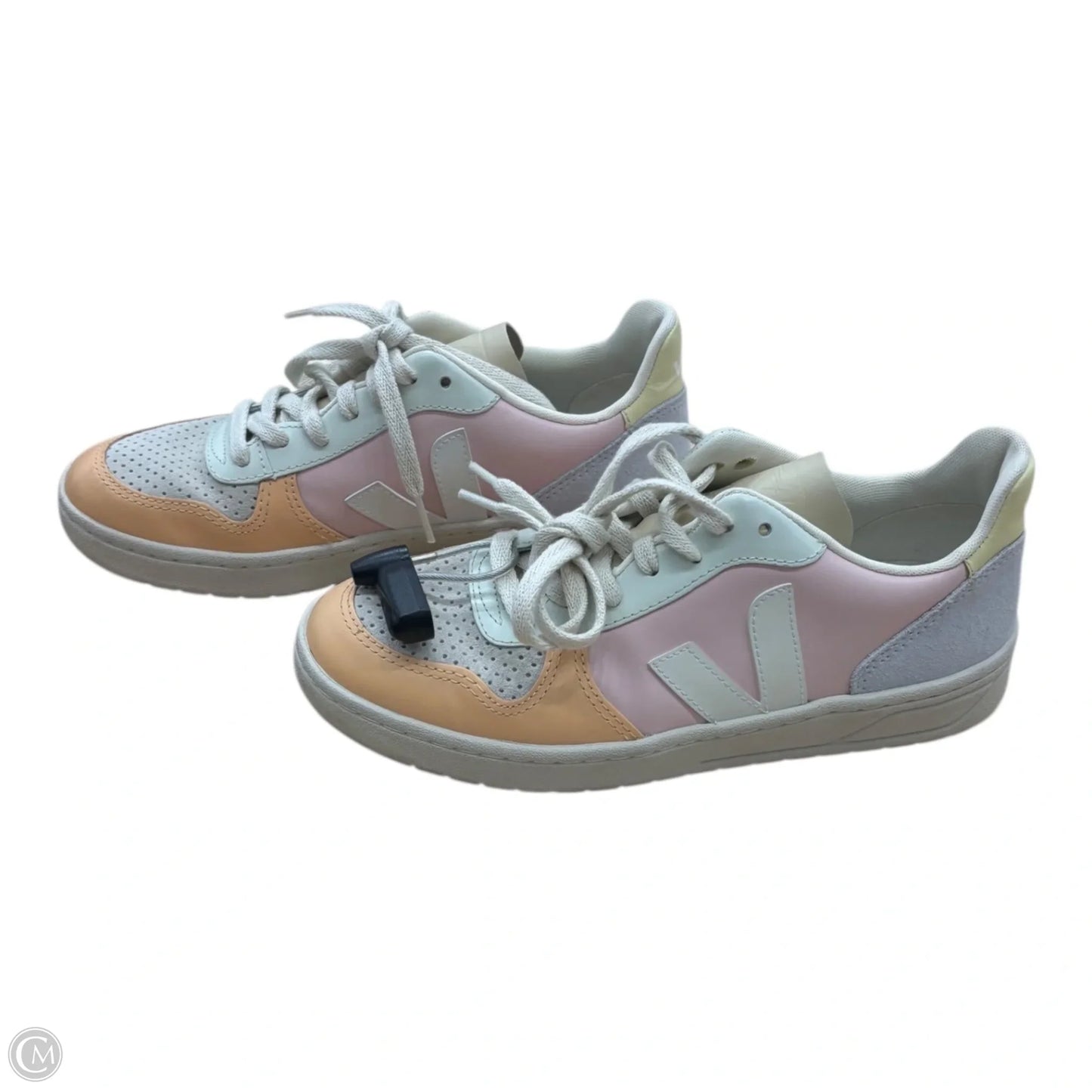 Shoes Sneakers By Veja In Multi-colored, Size: 7