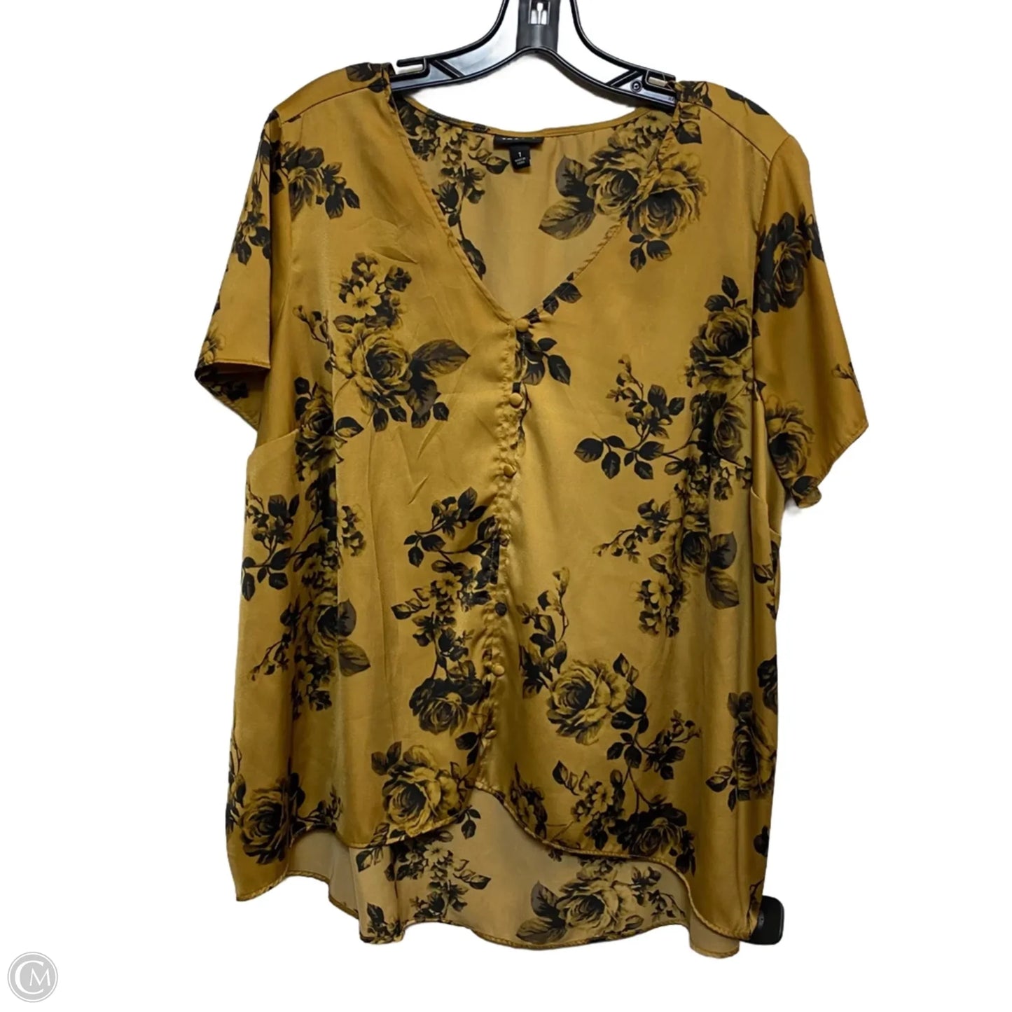 Top Short Sleeve By Torrid In Gold, Size: 1x