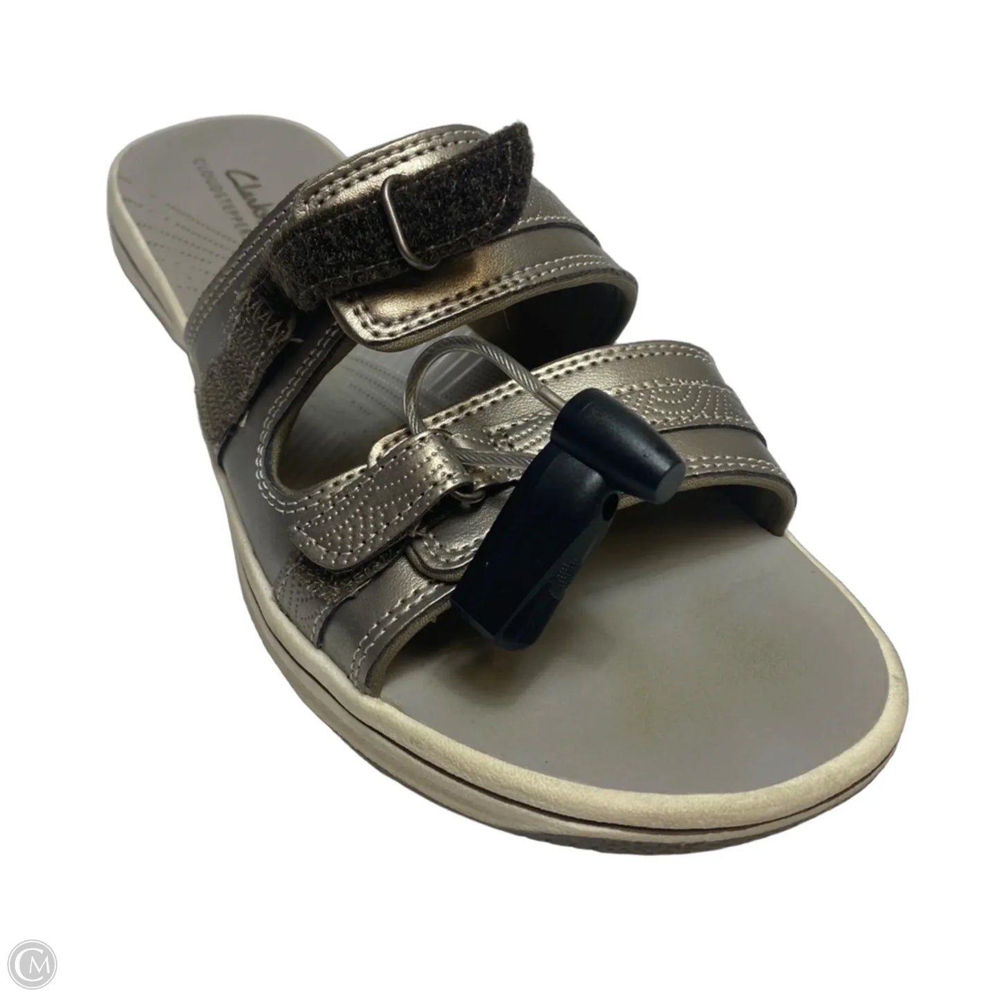 Sandals Flats By Clarks In Silver, Size: 10