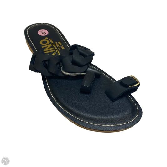 Sandals Flats By Kino In Black, Size: 9