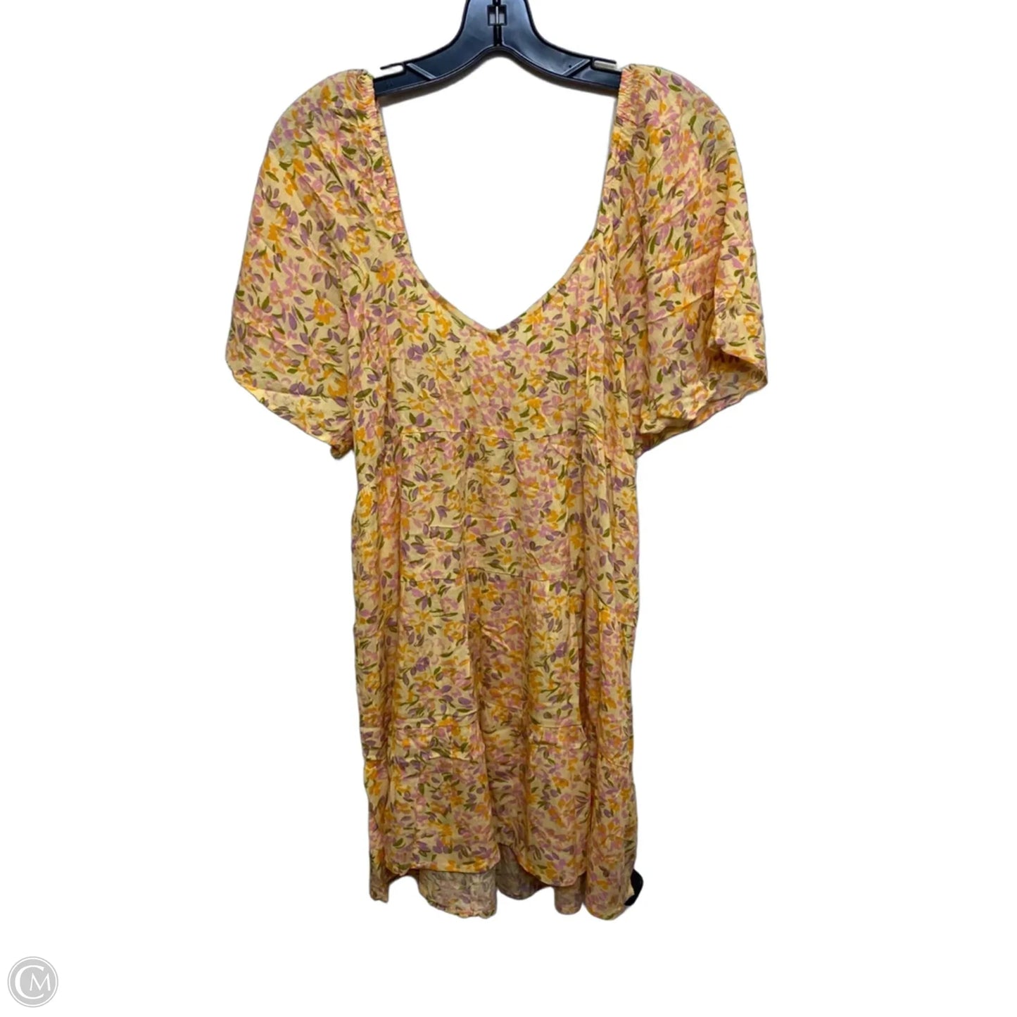 Dress Casual Short By Billabong In Yellow, Size: L