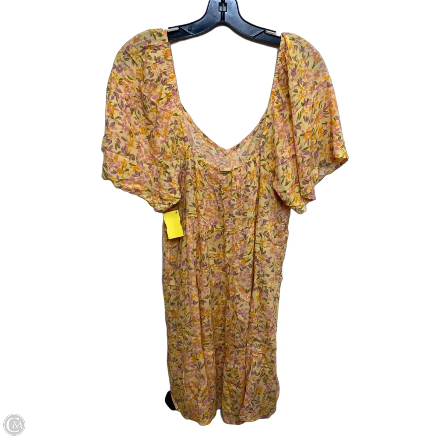 Dress Casual Short By Billabong In Yellow, Size: L