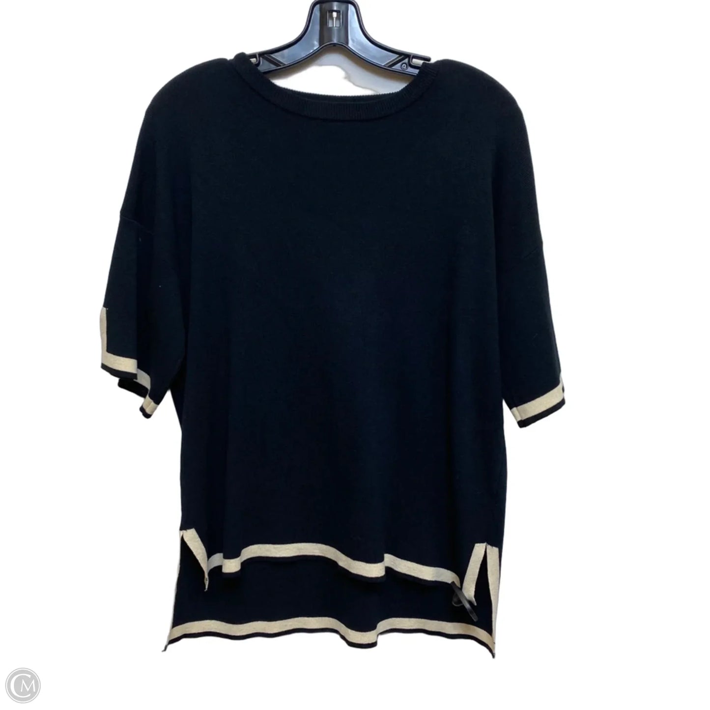 Top Short Sleeve By Clothes Mentor In Black, Size: S