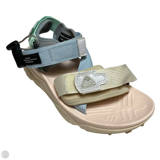 Sandals Sport By Flower Mountain In Multi-colored, Size: 6.5