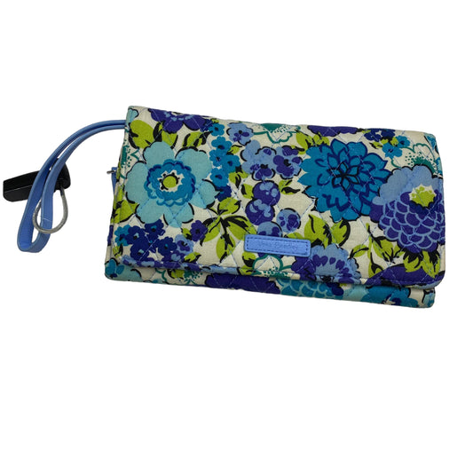 Wallet By Vera Bradley Classic  Size: Medium