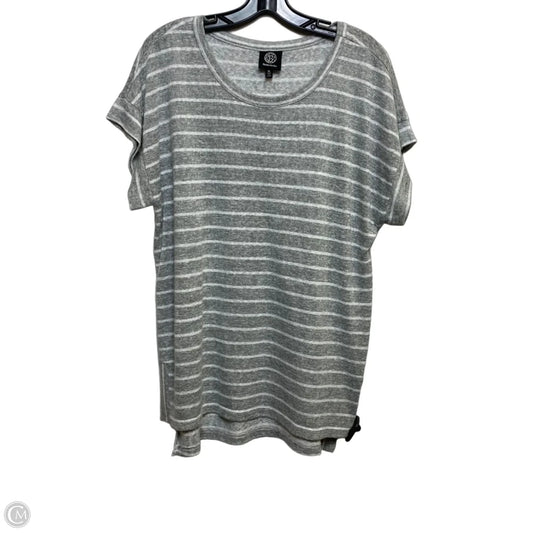 Top Short Sleeve By Bobeau In Grey, Size: Xl
