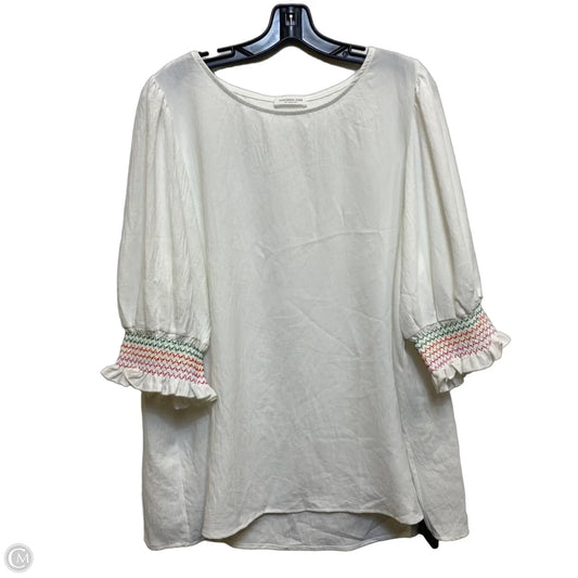 Top Short Sleeve By Chicsoul In White, Size: 3x