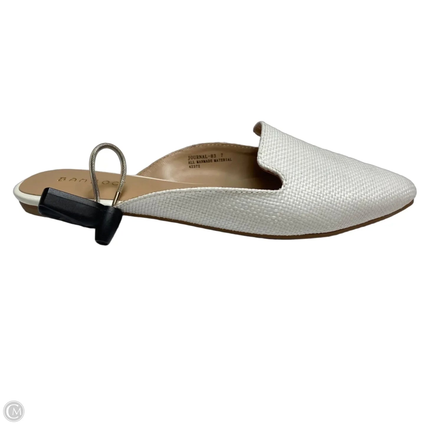 Shoes Flats By Bamboo In White, Size: 7