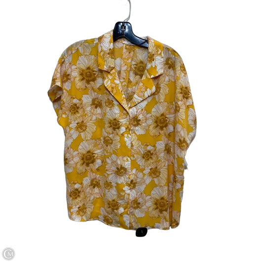 Top Short Sleeve By Maurices In Cream & Yellow, Size: L